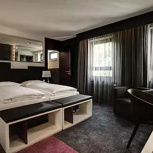 4* Hotel Bliss