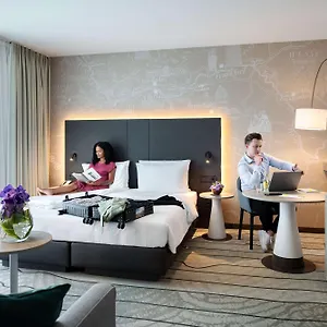 4* Hotel Hyatt Place Frankfurt Airport
