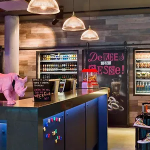 3* Hotel Moxy Frankfurt East