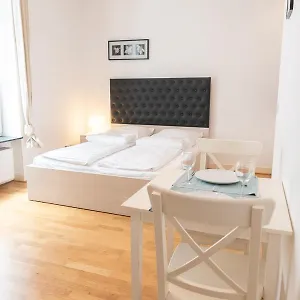 Charming Frankfurt Apartment