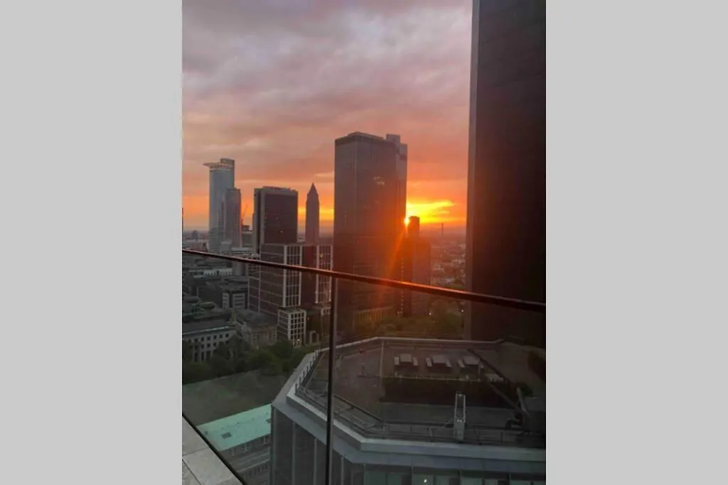 Luxury Skyscraper Apartment With Skyline View 0*, Frankfurt am Main Deutschland