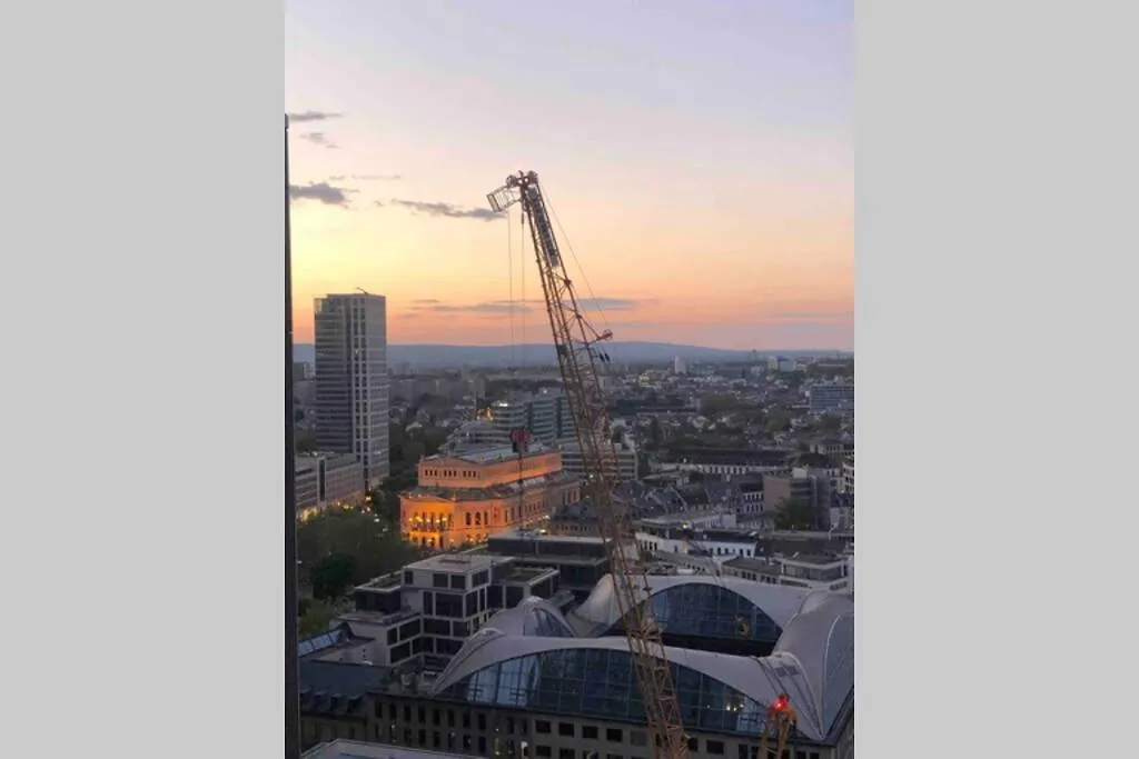 Luxury Skyscraper Apartment With Skyline View  Frankfurt am Main